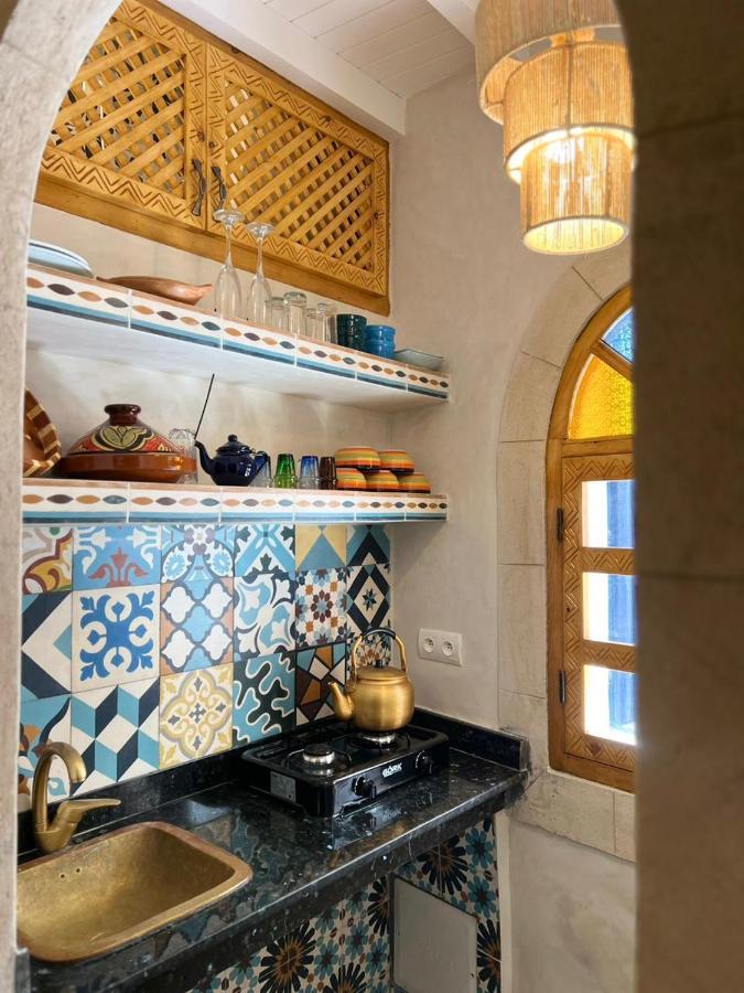 Riad Dar El Hania Hotel เอสเซาอิรา ภายนอก รูปภาพ
